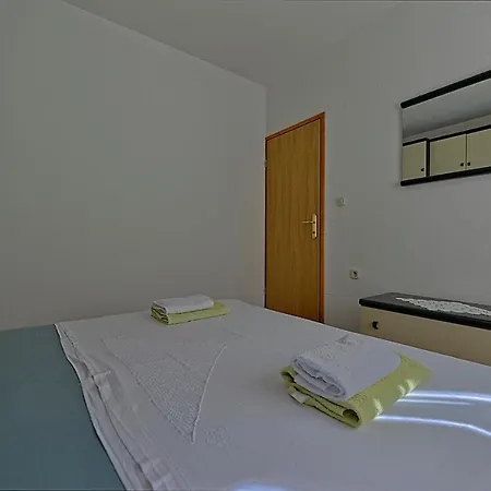Nela Apartment *