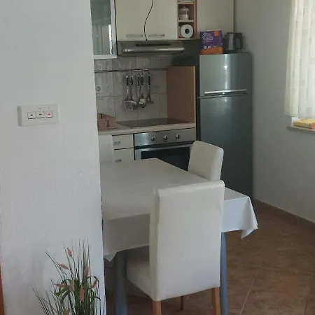 Apartment Nela Postira